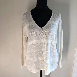 One Grey Day White V-Neck Mesh Knit Long Sleeve Sweater‎ Small NWOT Chic Style